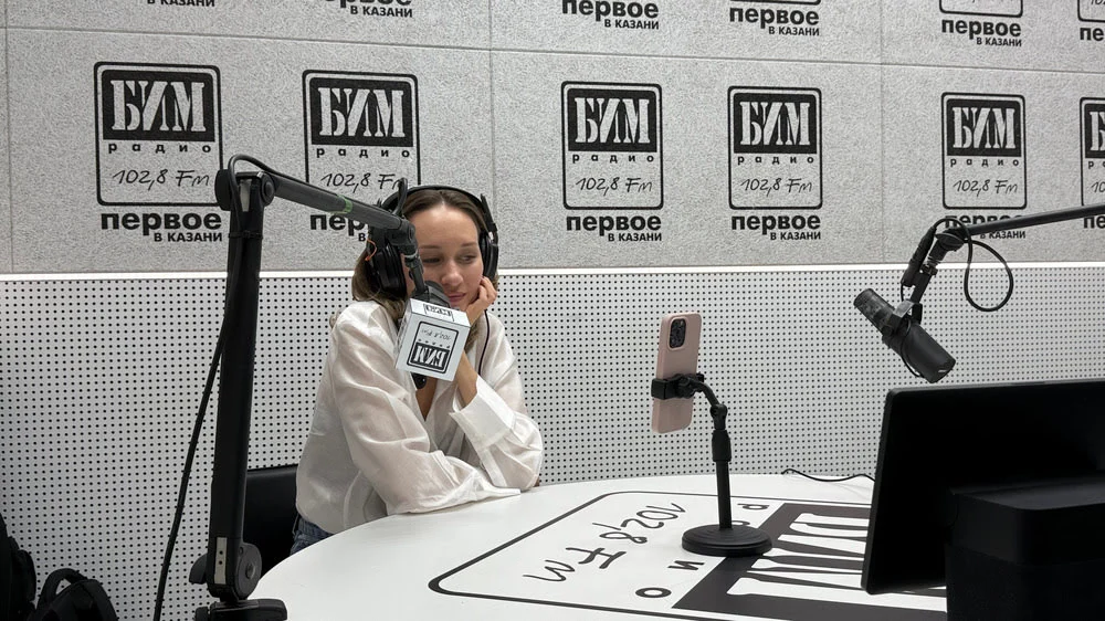 Каждую среду в 18:10 в прямом эфире на БИМ радио Ильсеяр Ильдусовна делится полезной информацией о том, как сохранить красоту, молодость и здоровье!